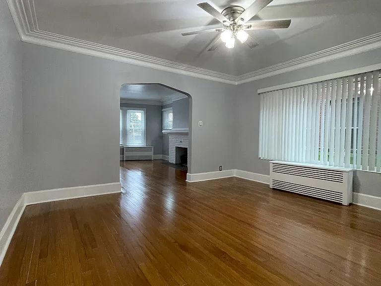 2286 Calvert St — Photo 5