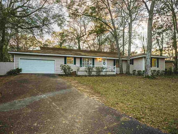 2nd image of 3687 Barbary Dr