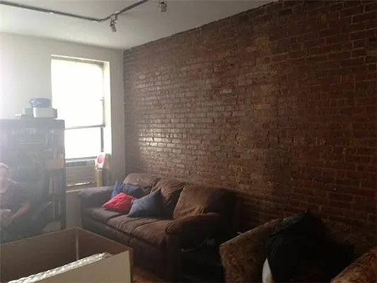 Rented by Oxford Property Group | media 12