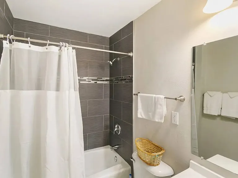 112 E Sunnyside Ave — Photo 9
