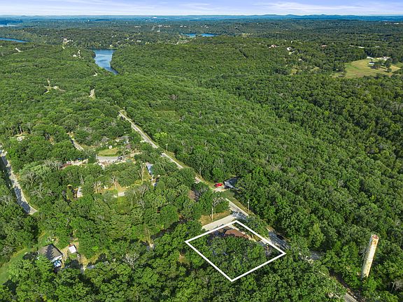 3rd image of 535 Taneycomo Road