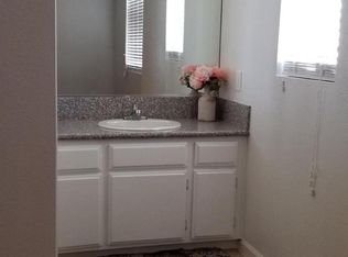 8013 Latham Ct APT 2, Bakersfield, CA 93306