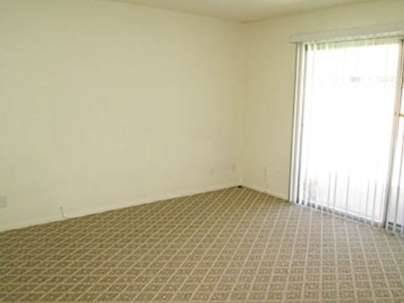 5th image of 560 Buena Vista Pkwy