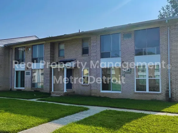 22148 Dante St APT 211, Oak Park, MI 48237