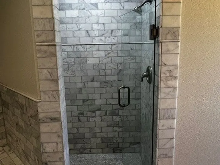 736 Hillside Dr — Photo 32