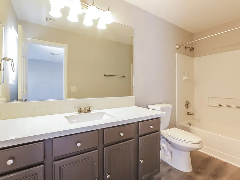 9205 Millikan Ave — Photo 10