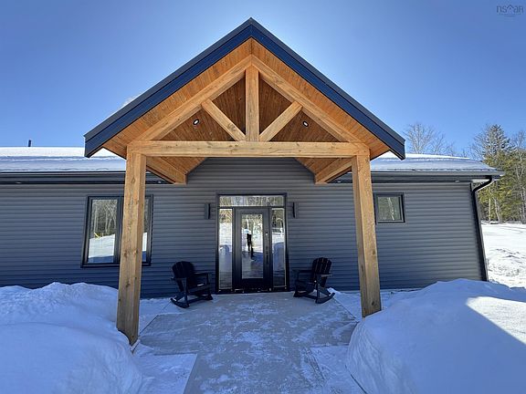 2nd image of 365 Rockfield Rd