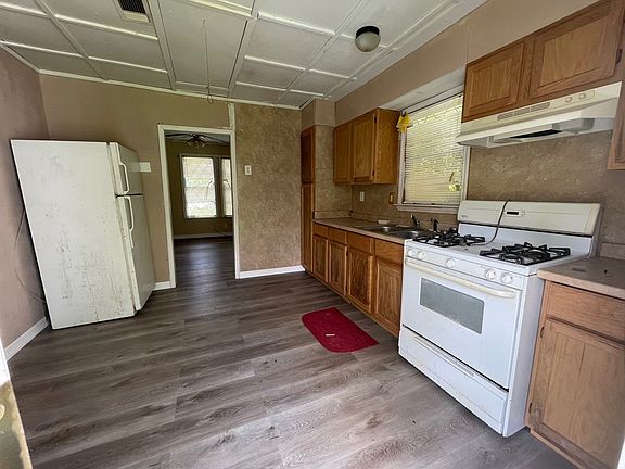 2nd image of 6108 Jade Ave