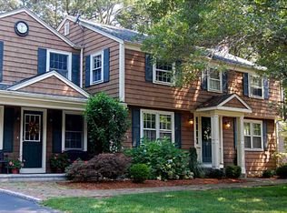 3 Terrace Dr, Barrington, RI 02806