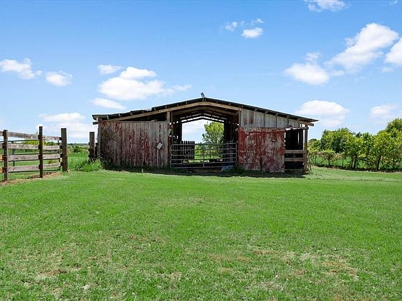 5th image of 1394 Fm 149 Rd E