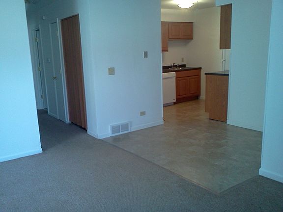 2nd image of 1221 Fairwood Ct