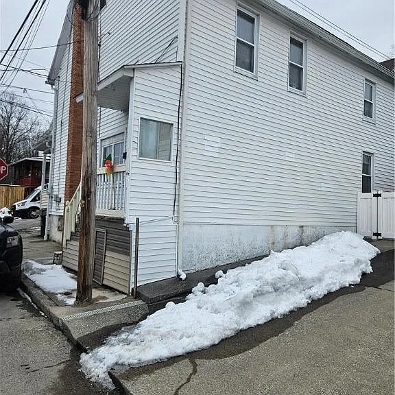 546 E Kline Ave — Photo 1