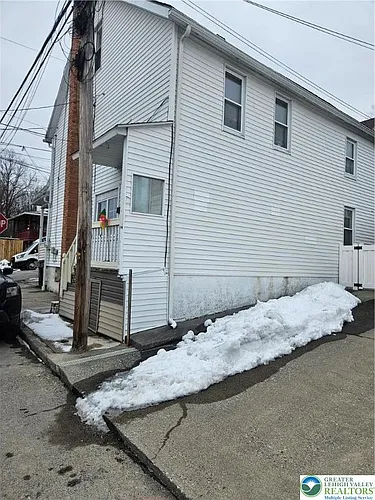 546 E Kline Ave Photo 1