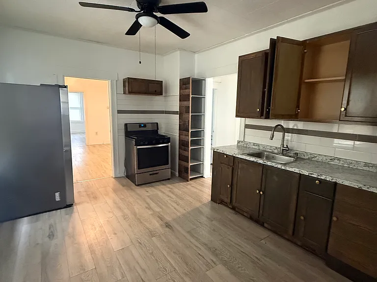 91 Harding Ave #2 — Photo 6