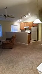 1 bed, 876 sqft, $1,475 — Photo 4