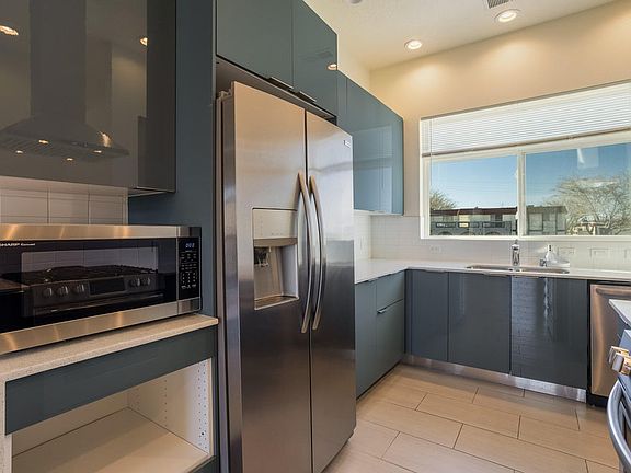 5th image of 4223 Vida Verde Ln NE