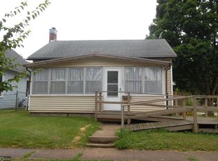 1001 S 12th St, Burlington, IA 52601