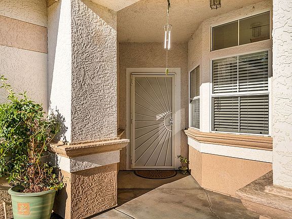 3rd image of 8078 Bothwell Dr