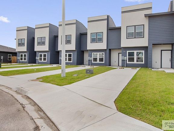 3rd image of 4914 Alexa Rd