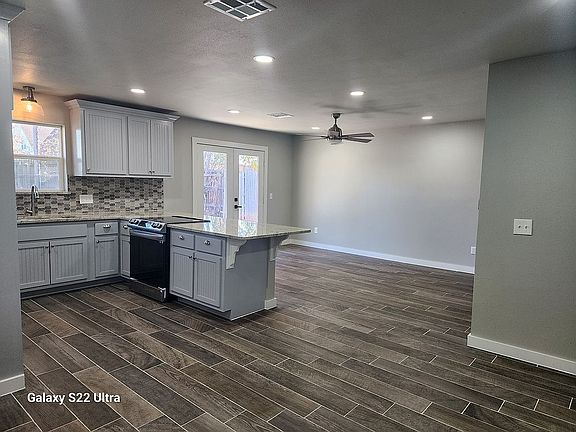 4th image of 1408 Shalimar Dr