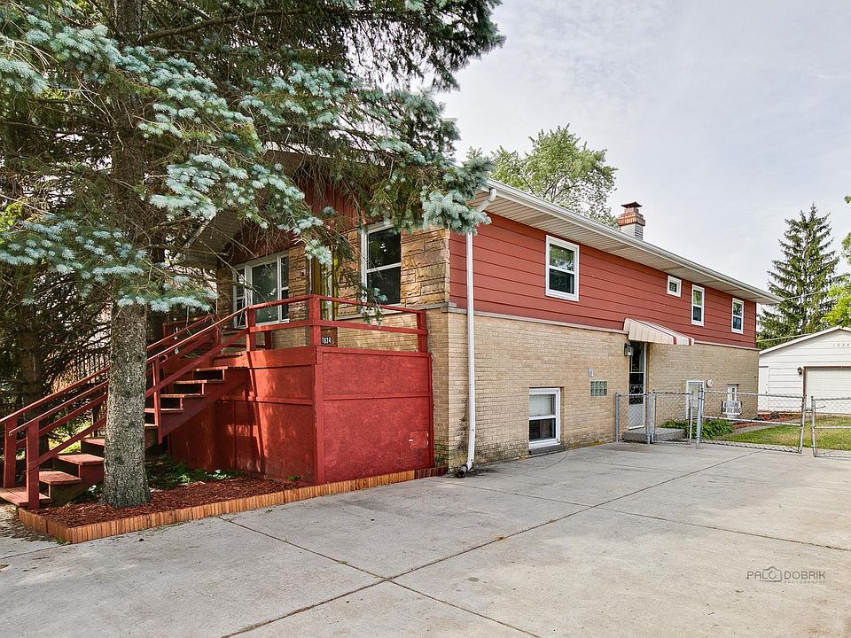 1st image of 1624 Grove Dr