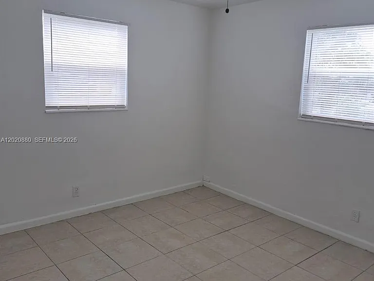 2781 SW 4th St — Photo 20