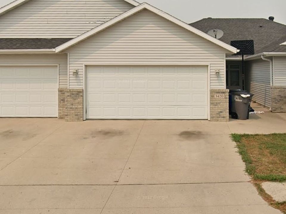 1st image of 3420 Village Green Dr