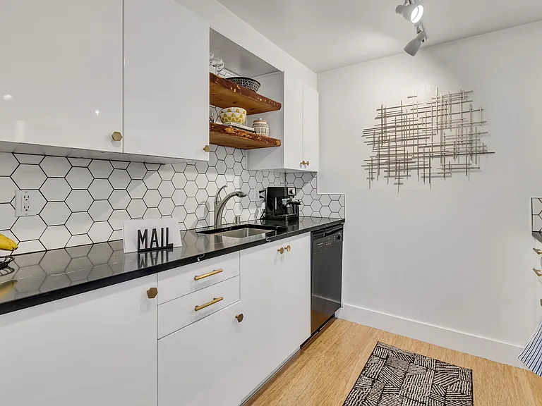4831 Fauntleroy Way SW #201 — Photo 9