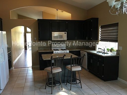 5th image of 2320 Tuscany St