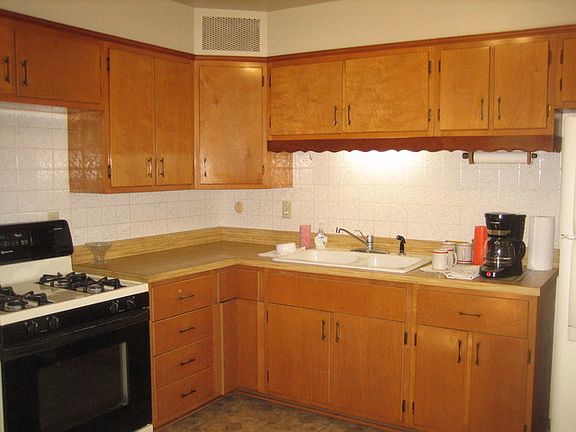 3rd image of 2708 Fairway Dr