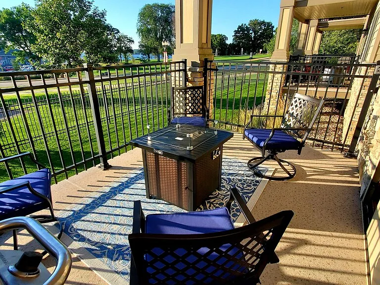 213 S Okoboji Grove Rd #D101 — Photo 17