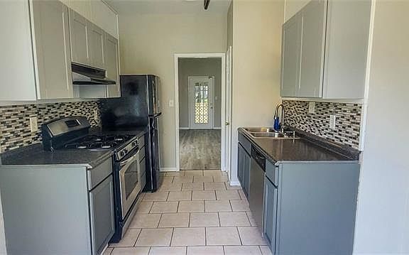 4th image of 2120 Fairways Ct NW