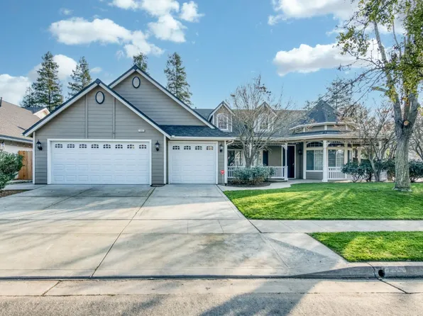 366 W Warwick Ave, Clovis, CA 93619