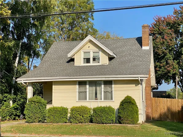 4115 Deveaux St, Niagara Falls, NY 14305