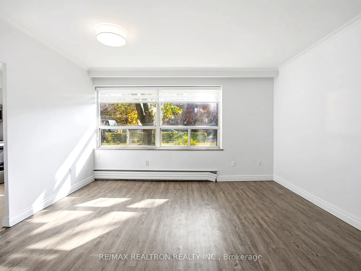 4 Meadowbrook Rd — Photo 3