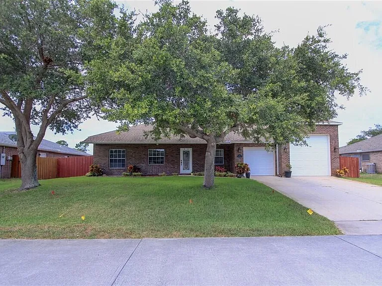125 Palm Cir — Photo 41
