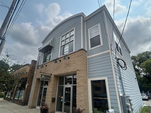 920 Wealthy St SE
