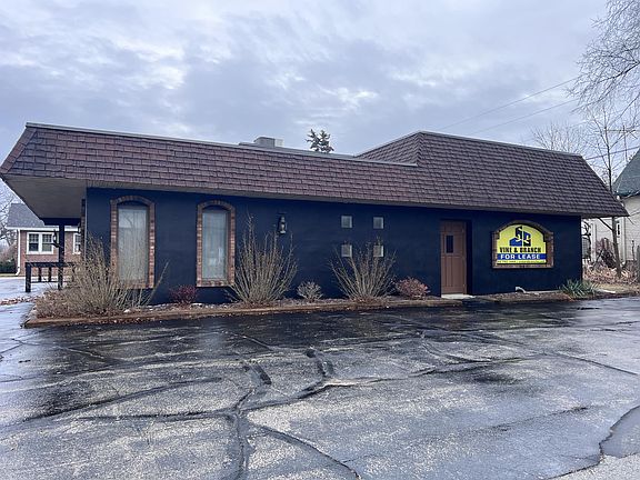 3rd image of 1429 North Ave #1