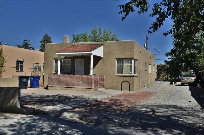1st image of 306 Stanford Dr SE