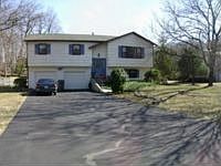 1st image of 5 Van Buren Ct