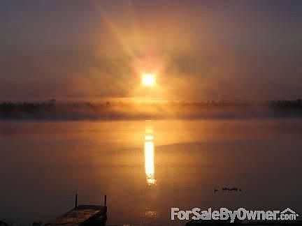 Lake Tulaby Sunrise View
						:
						Watch an early morning sunrise over the lake from the sunroom.
