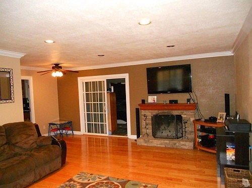 2nd image of 2594 Dumetz St