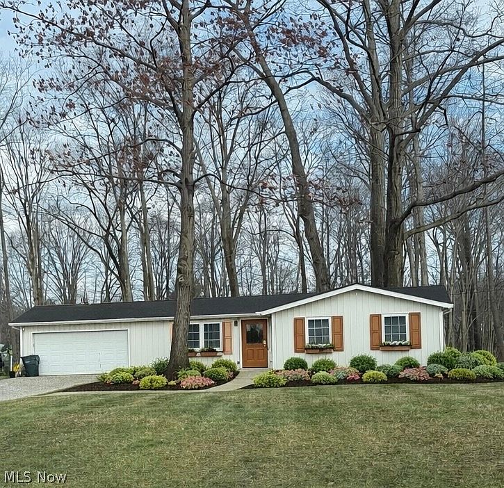 1st image of 8822 Beacon Hill Dr