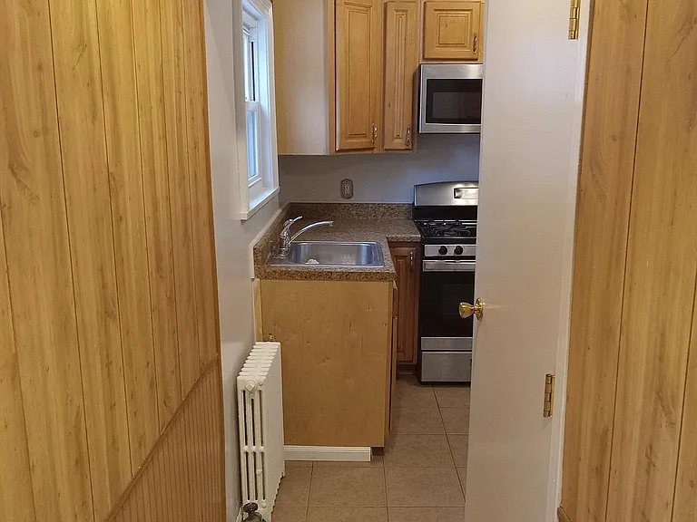 34 Van Cortlandt Park Ave #2 — Photo 10