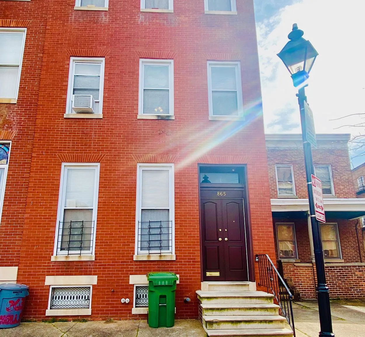 Studio, 600 sqft, $1,050 — Photo 1