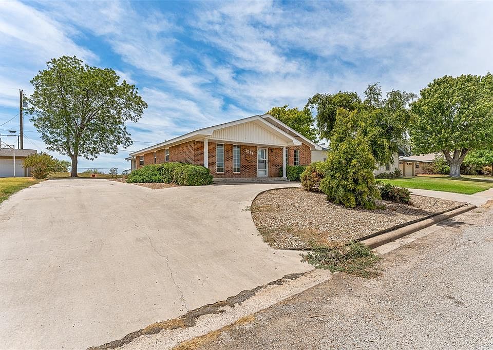 1st image of 1317 Haven Dr