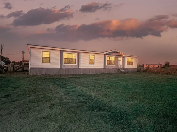 272 Vz County Road 3831, Wills Point, TX 75169