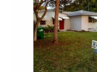 610 NW 196th St, Miami Gardens, FL 33169