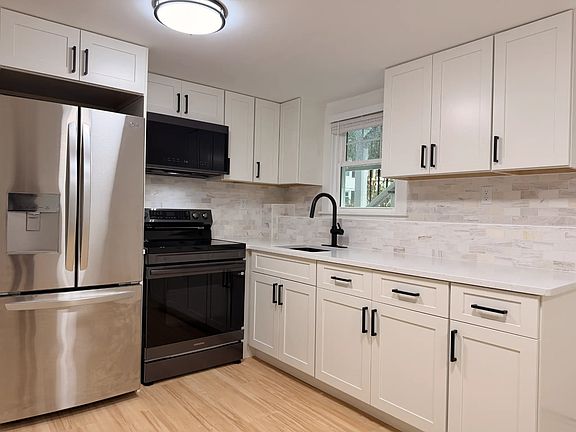 5th image of 70 Running Brook Rd #1