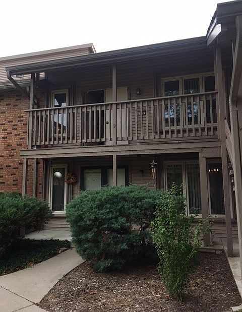 1st image of 899 Clubhouse Dr